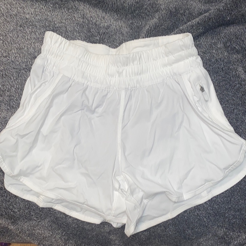 Tracker high rise short 4” (brand new never worn)